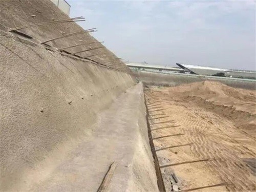 双清河道边坡加固
